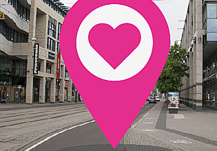 Herzicon vor dem Hintergrund des Breiten Wegs