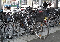 Fahrradabstellanlagen am Karstadt