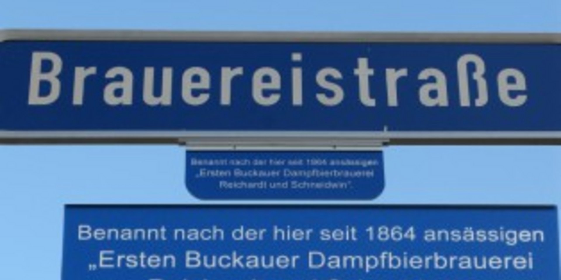 Brauereistraße mit Zusatzschild in Magdeburg