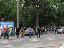 Blick in die Goethestraße am Tag der Eröffnung als Fahrradstraße