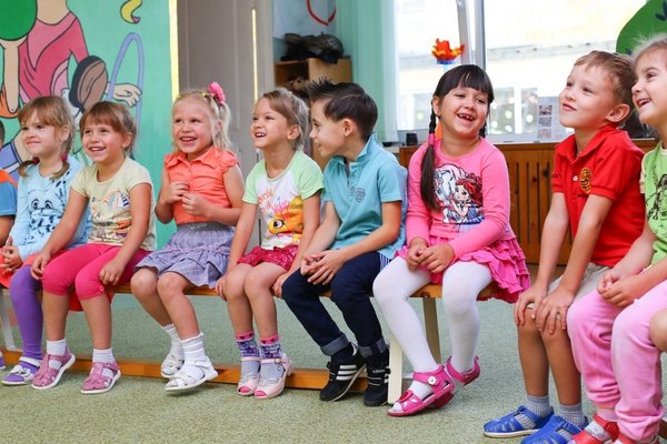 Kinder in einer Kindereinrichtung