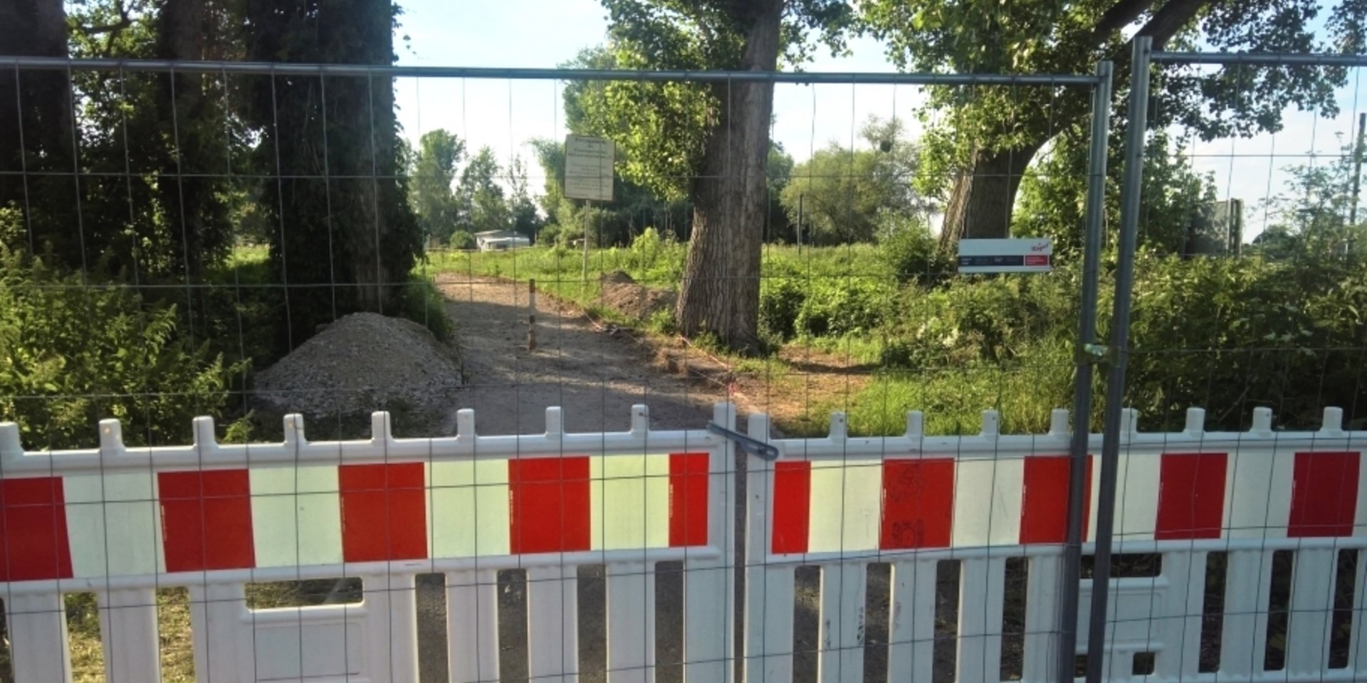 Bauarbeiten am Elberadweg am Fermersleber Hafen