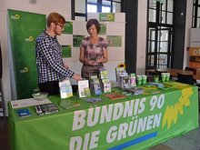 Stand der Fraktion Bündnis 90/Die Grünen (Timo Gedlich, Eva-Maria Schulz-Satzky)