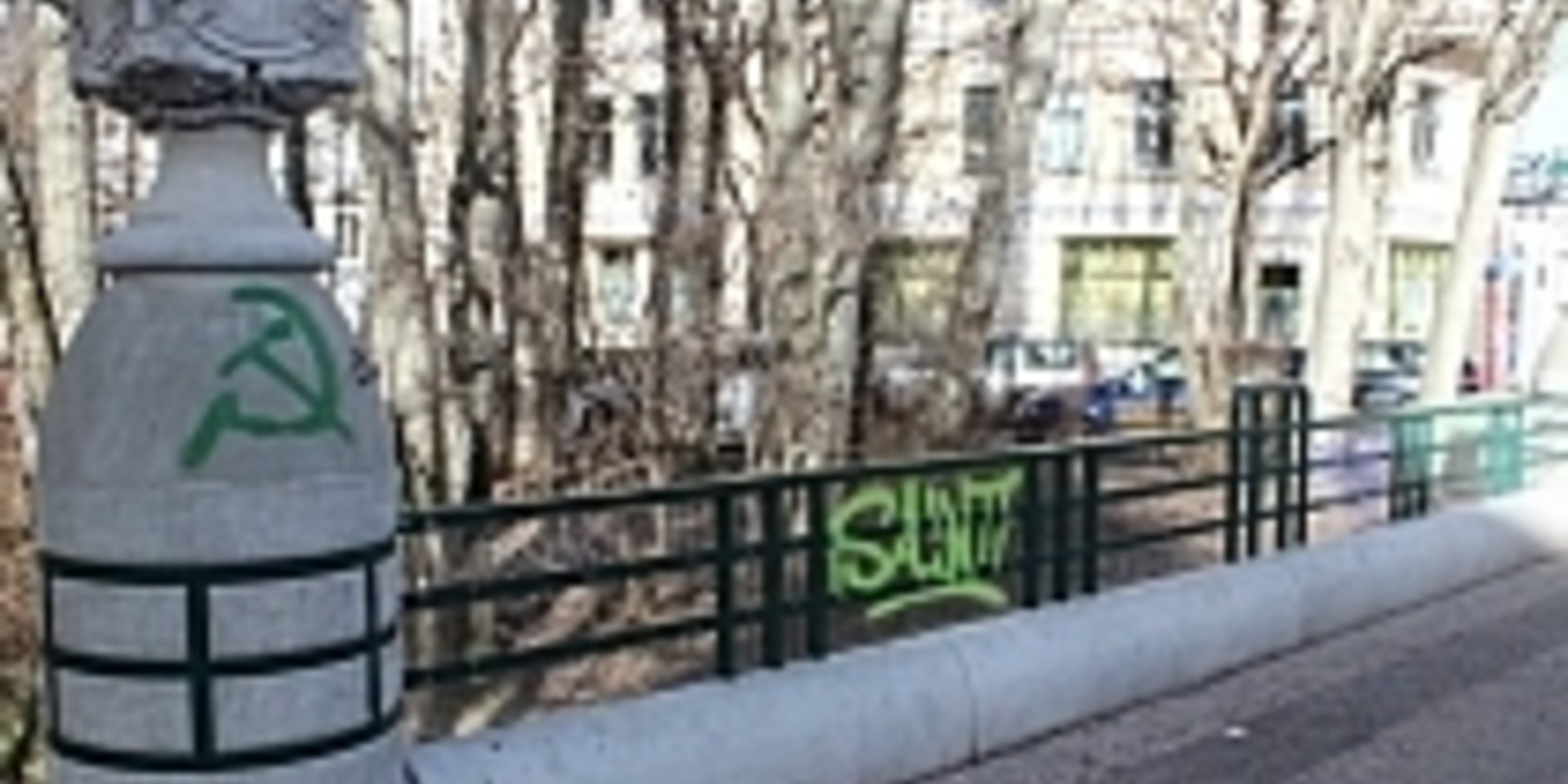 Goethestraße - Geländer der Brücke Annastraße/Immermannstraße